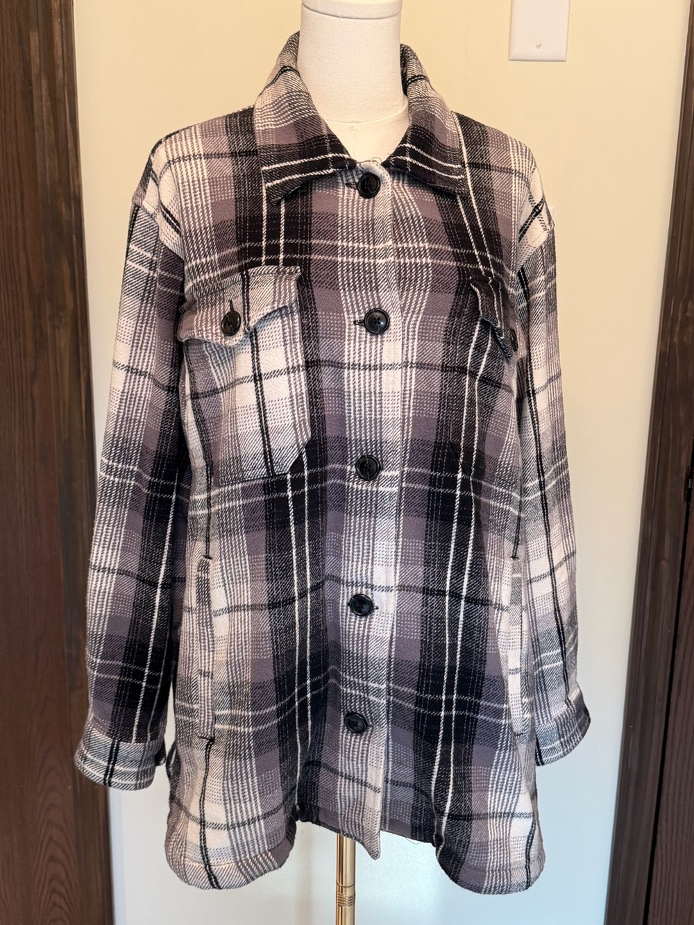 Lucky Brand Plaid Button-Up Jacket in Black & Gray